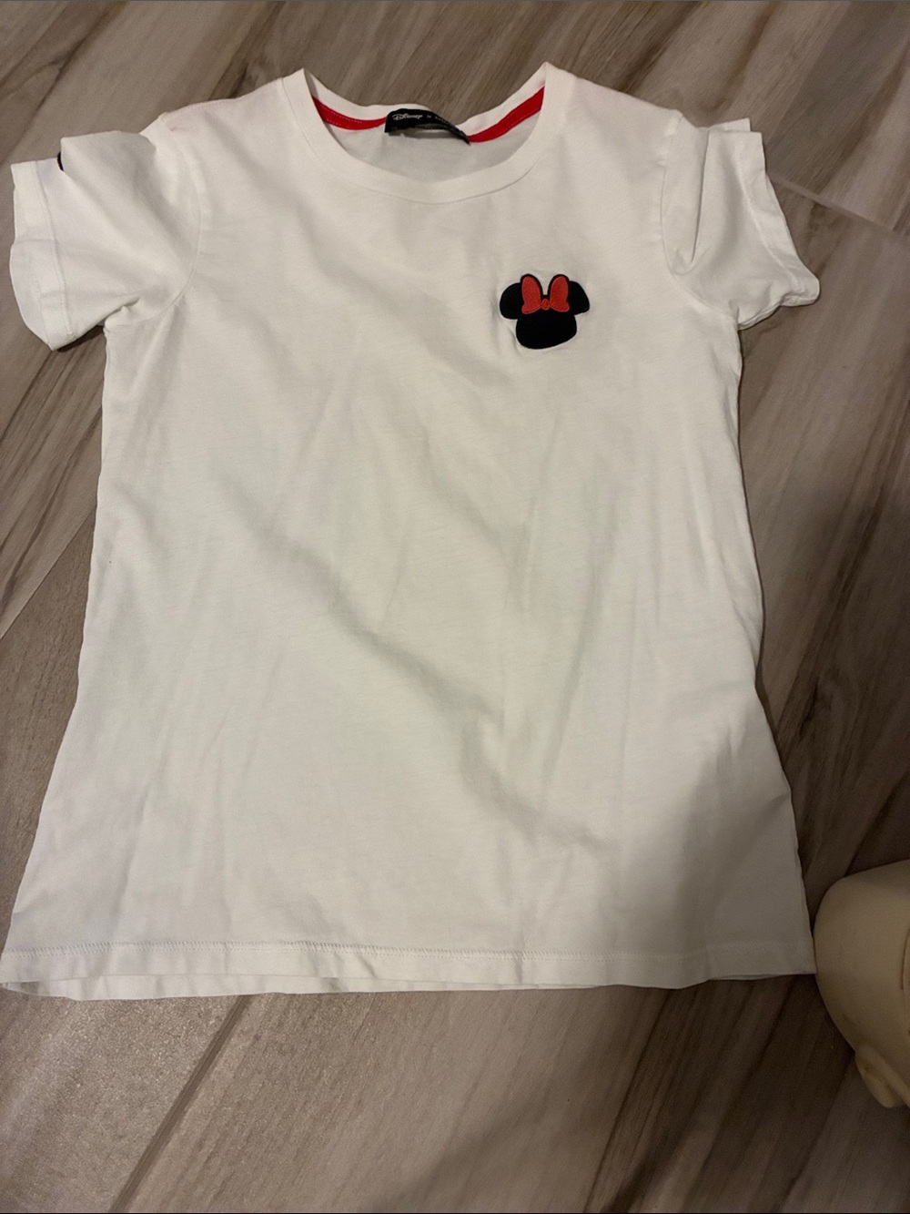 Disney x Kate Spade Short-Sleeve Tee with Black Minnie Head and Red Bow